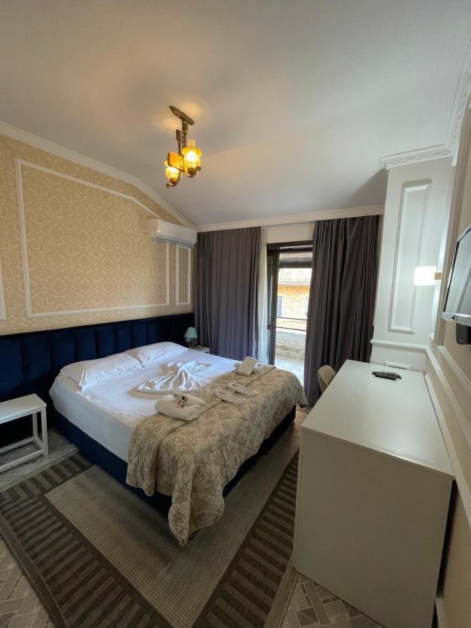 Vila Sanremo Тирана Екстер'єр фото