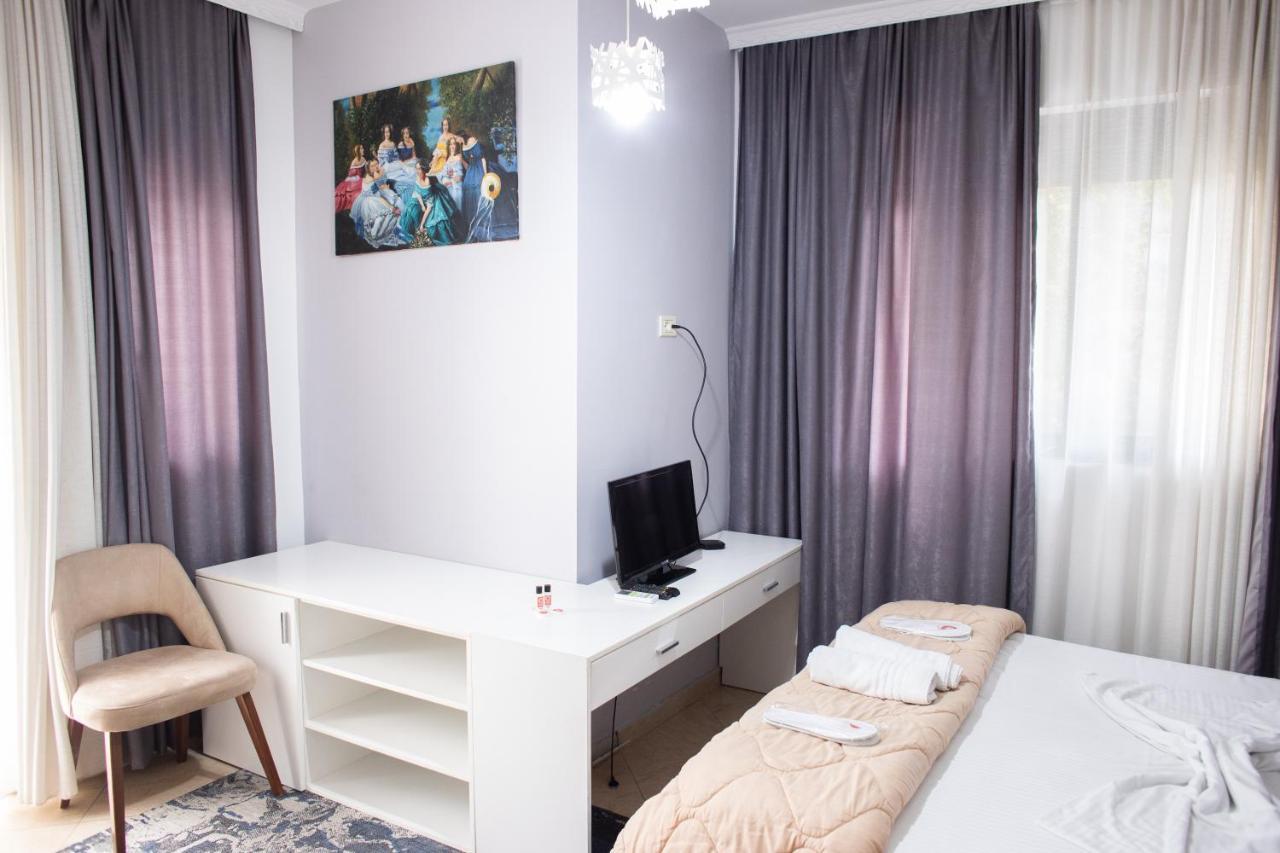 Vila Sanremo Тирана Екстер'єр фото