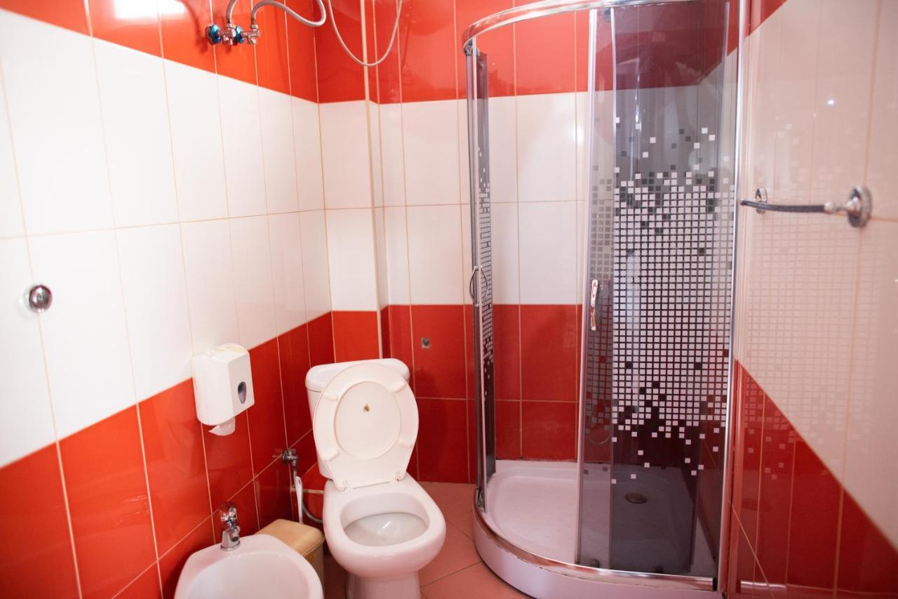 Vila Sanremo Тирана Екстер'єр фото