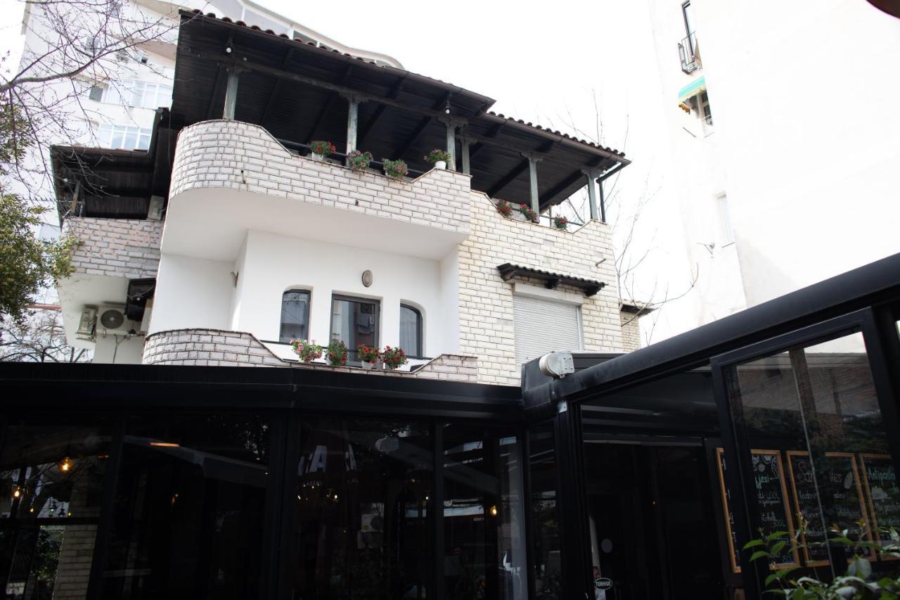 Vila Sanremo Тирана Екстер'єр фото